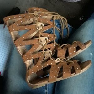 Girls sz 11 leather strap sandals